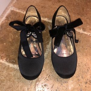 Girls Dress Shoes ~ Badgley Mischka ~ Size 3